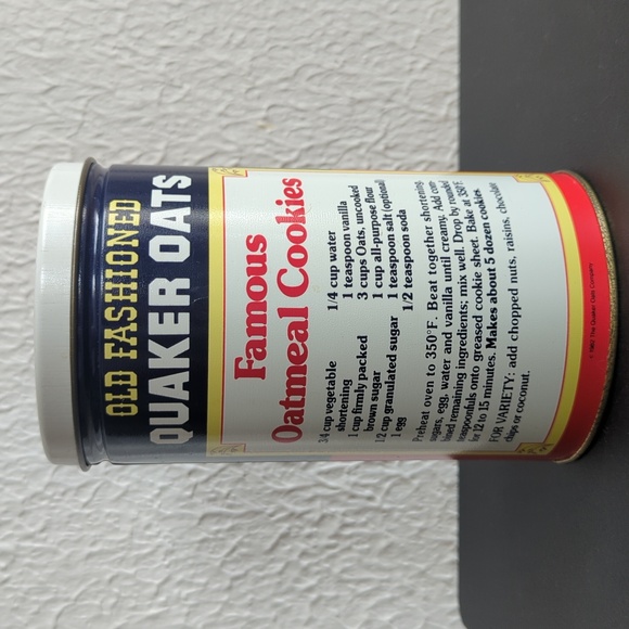 VTG Quaker Oats Tin - Picture 2 of 4